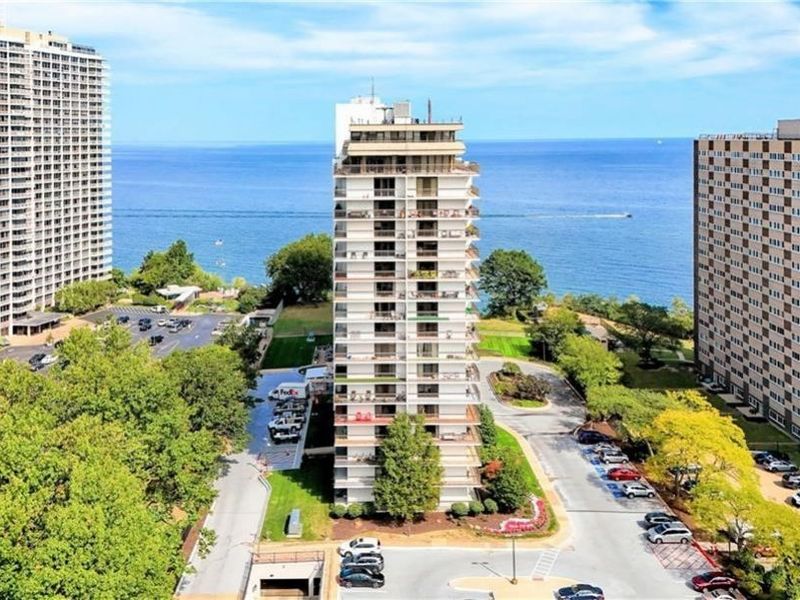 12550 Lake Avenue, Unit 503, Lakewood, OH 44107 Photo 2