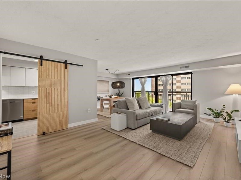 12550 Lake Avenue, Unit 503, Lakewood, OH 44107 Photo 3