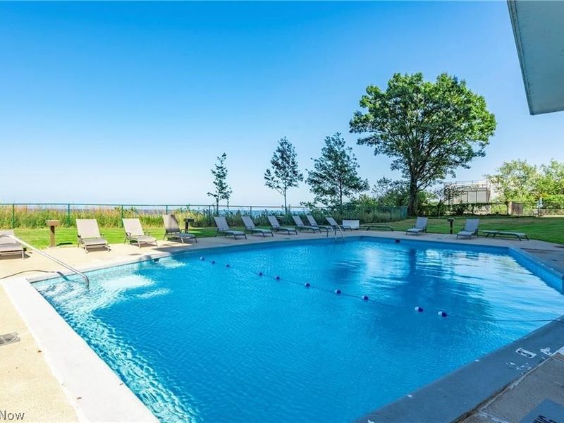 12550 Lake Avenue, Unit 503, Lakewood, OH 44107 Photo 42