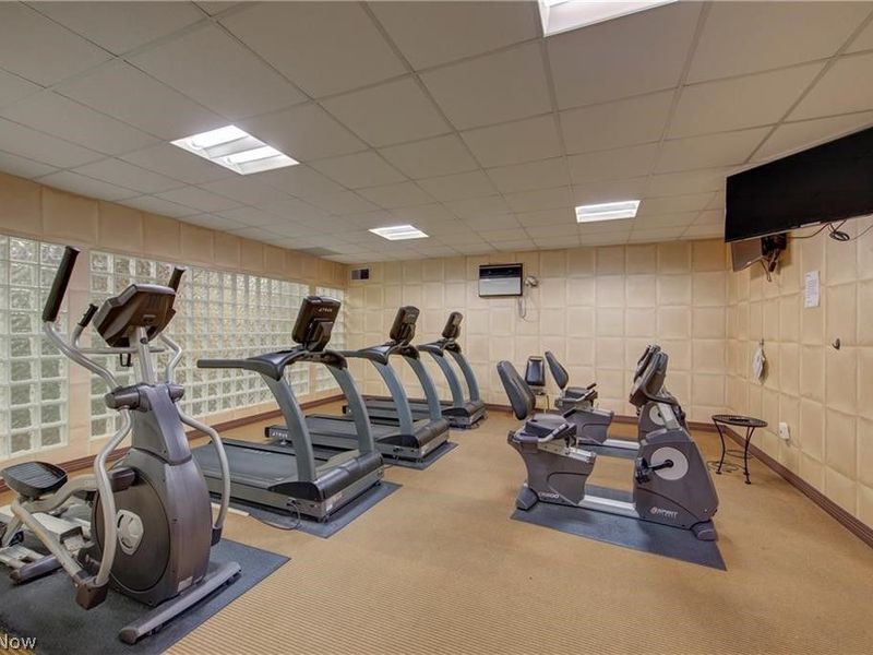 12550 Lake Avenue, Unit 503, Lakewood, OH 44107 Photo 45