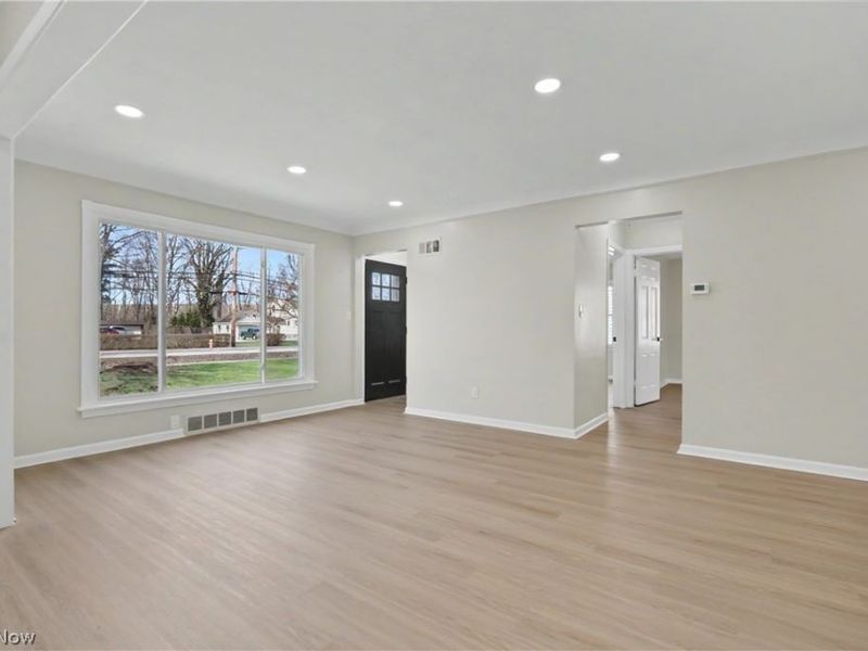 5967 Fitch Road, North Olmsted, OH 44070 Photo 10