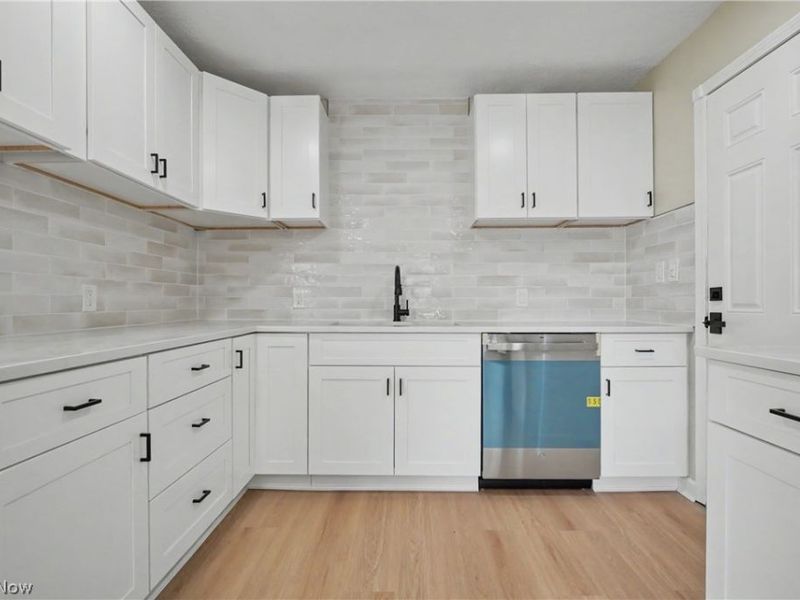 5967 Fitch Road, North Olmsted, OH 44070 Photo 15