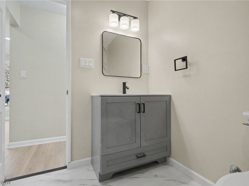 5967 Fitch Road, North Olmsted, OH 44070 Photo 23