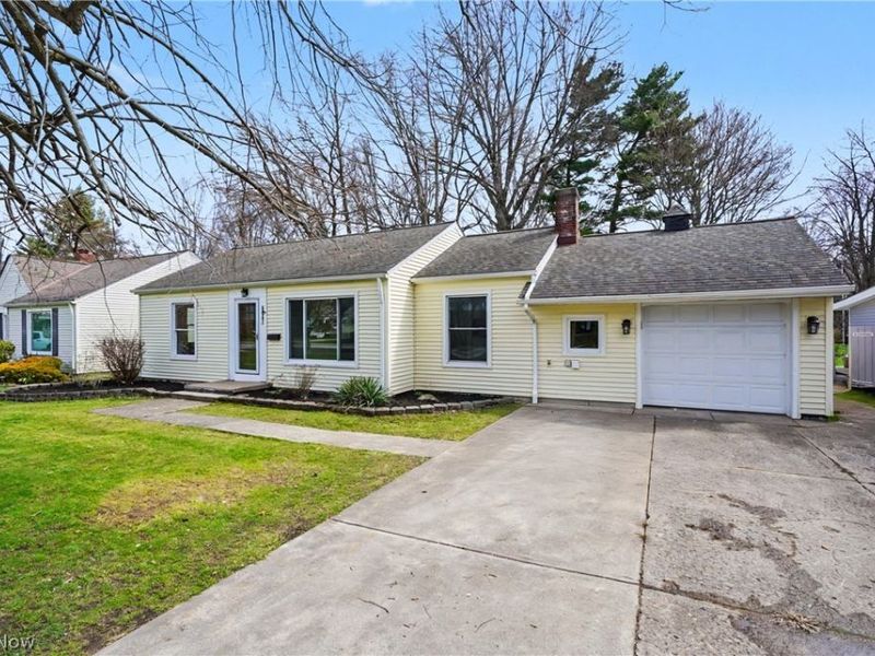 5967 Fitch Road, North Olmsted, OH 44070 Photo 3