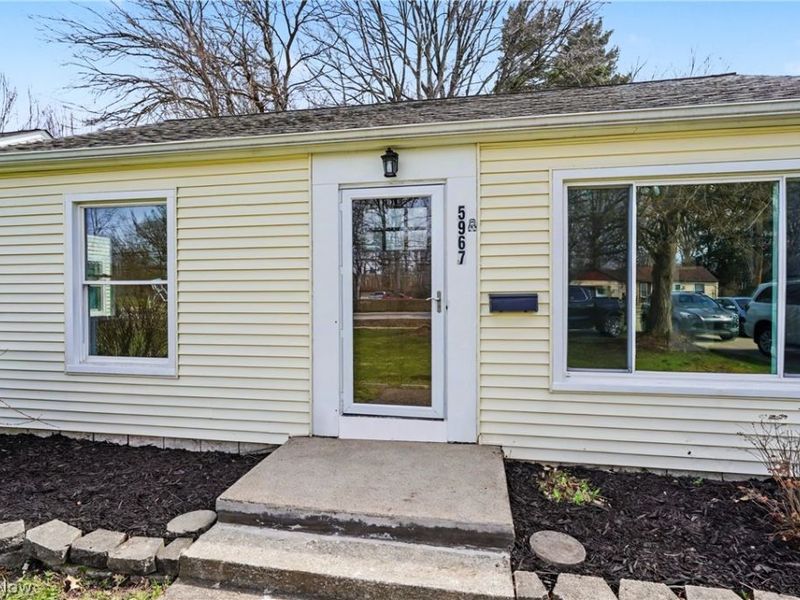 5967 Fitch Road, North Olmsted, OH 44070 Photo 5