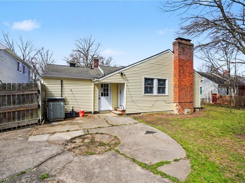 5967 Fitch Road, North Olmsted, OH 44070 Photo 7