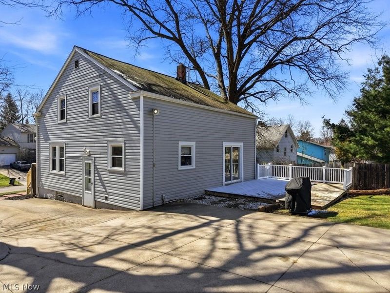 73 Lowrie Boulevard, Northfield Village, OH 44067 Photo 4