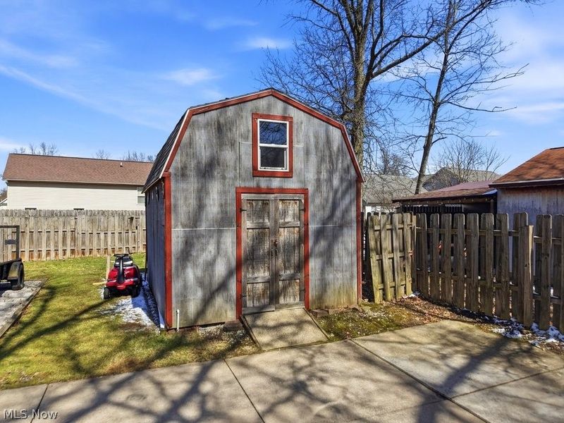 73 Lowrie Boulevard, Northfield Village, OH 44067 Photo 7