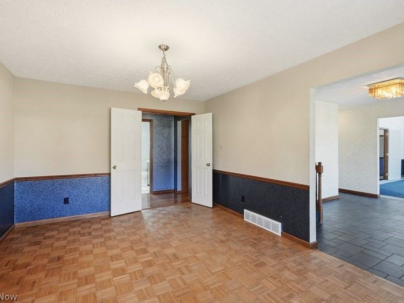 8981 Cypress Circle, North Royalton, OH 44133 Photo 11