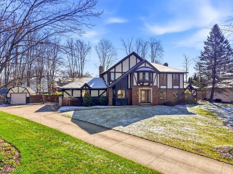 8981 Cypress Circle, North Royalton, OH 44133 Photo 2