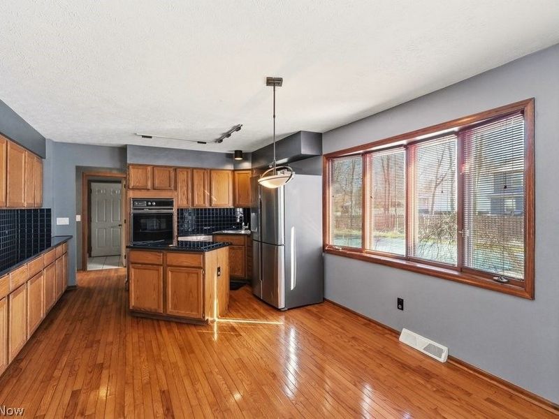 8981 Cypress Circle, North Royalton, OH 44133 Photo 20