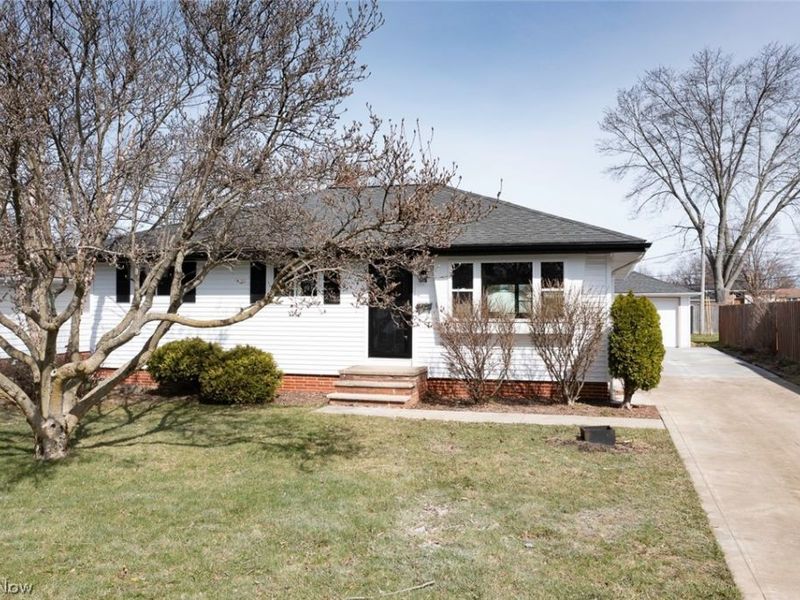 11250 Bobko Boulevard, Parma, OH 44130 Photo 3