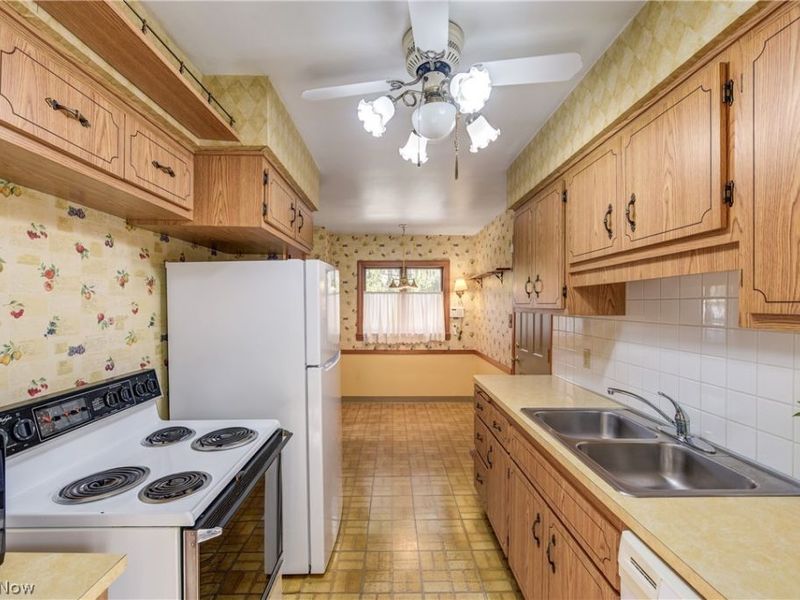 1405 Marview Drive, Westlake, OH 44145 Photo 11