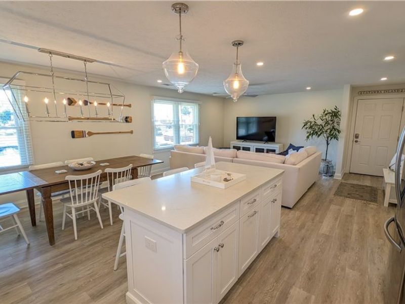 2188 N Carriage Lane, Unit 7, Port Clinton, OH 43452 Photo 7