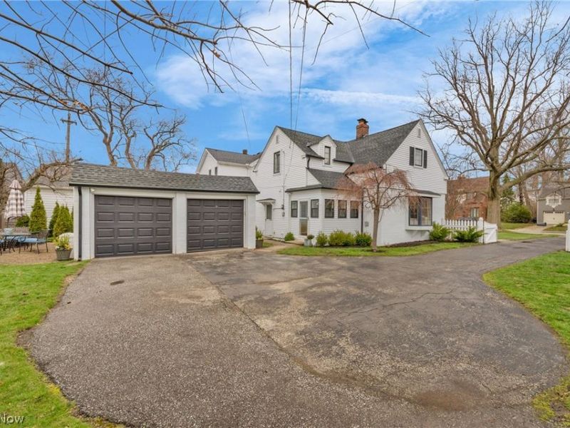 392 Cornwall Road, Rocky River, OH 44116 Photo 3