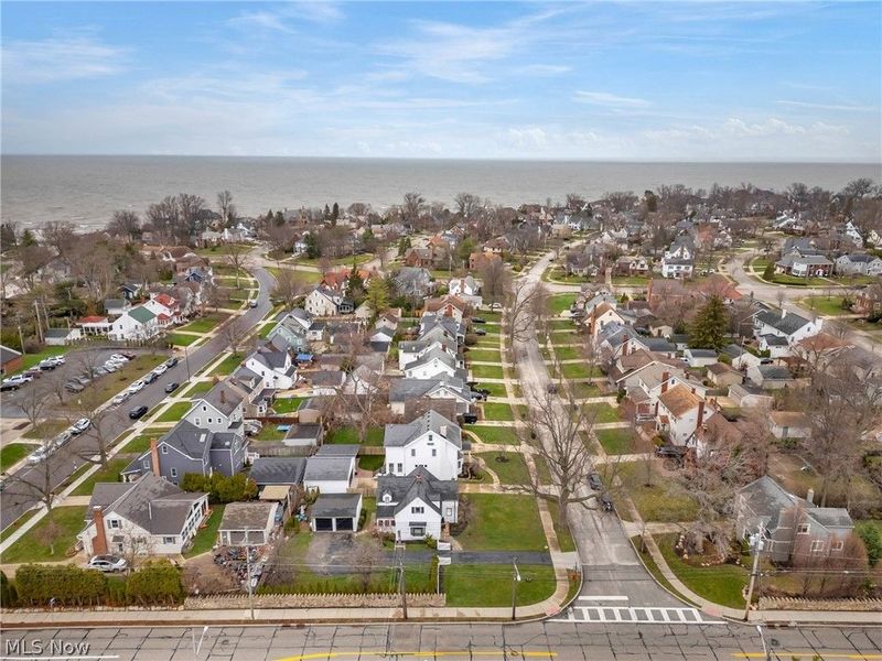 392 Cornwall Road, Rocky River, OH 44116 Photo 5