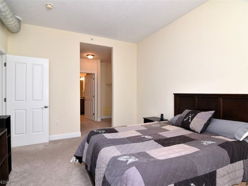 16800 Van Aken Boulevard, Unit 413, Shaker Heights, OH 44120 Photo 20