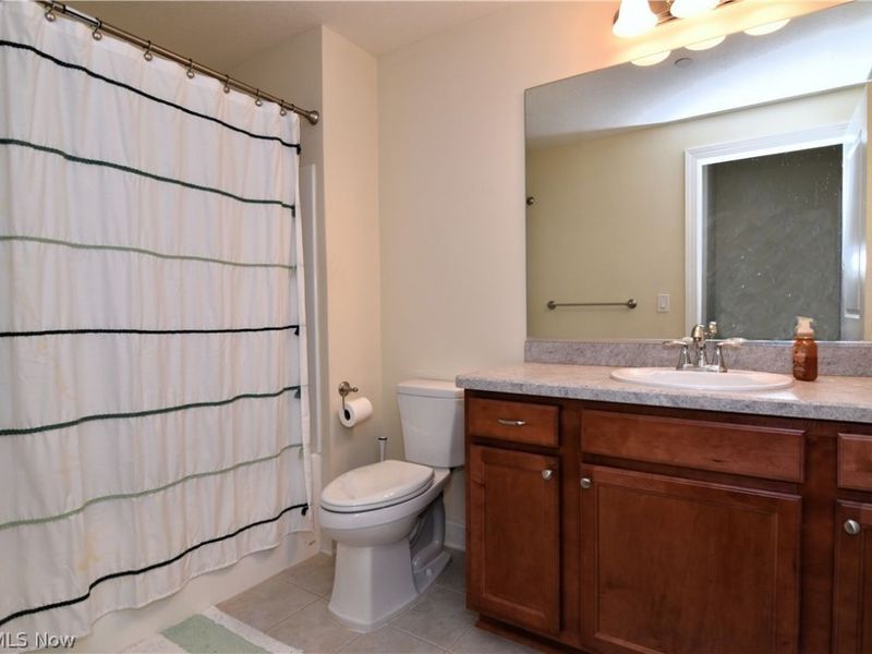 16800 Van Aken Boulevard, Unit 413, Shaker Heights, OH 44120 Photo 27