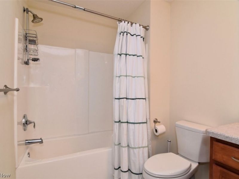 16800 Van Aken Boulevard, Unit 413, Shaker Heights, OH 44120 Photo 28