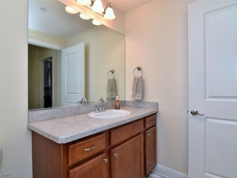 16800 Van Aken Boulevard, Unit 413, Shaker Heights, OH 44120 Photo 29