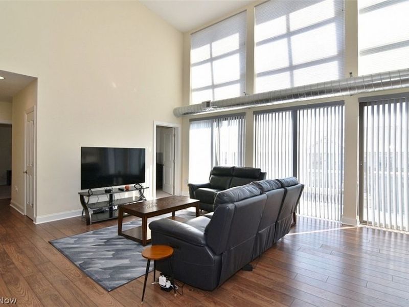 16800 Van Aken Boulevard, Unit 413, Shaker Heights, OH 44120 Photo 4