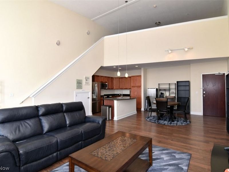 16800 Van Aken Boulevard, Unit 413, Shaker Heights, OH 44120 Photo 6