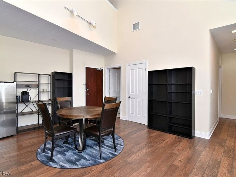 16800 Van Aken Boulevard, Unit 413, Shaker Heights, OH 44120 Photo 7