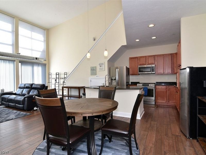 16800 Van Aken Boulevard, Unit 413, Shaker Heights, OH 44120 Photo 8