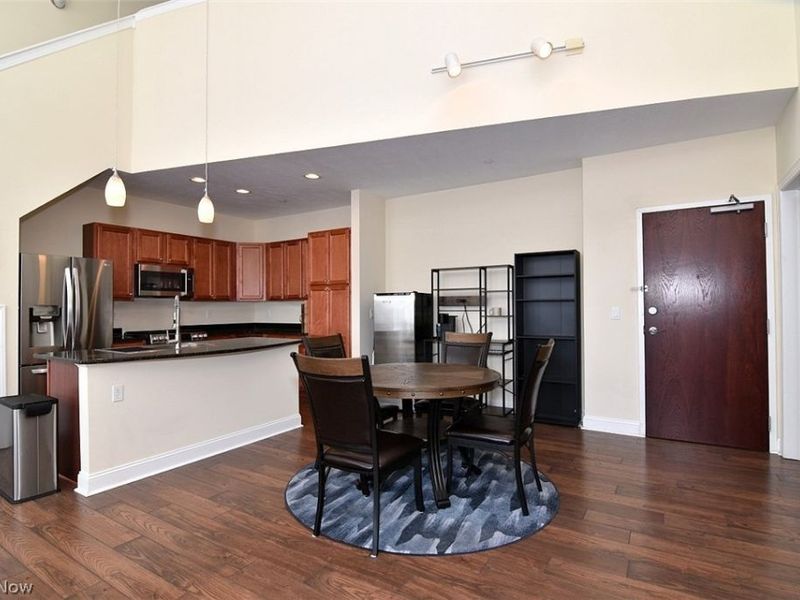 16800 Van Aken Boulevard, Unit 413, Shaker Heights, OH 44120 Photo 9