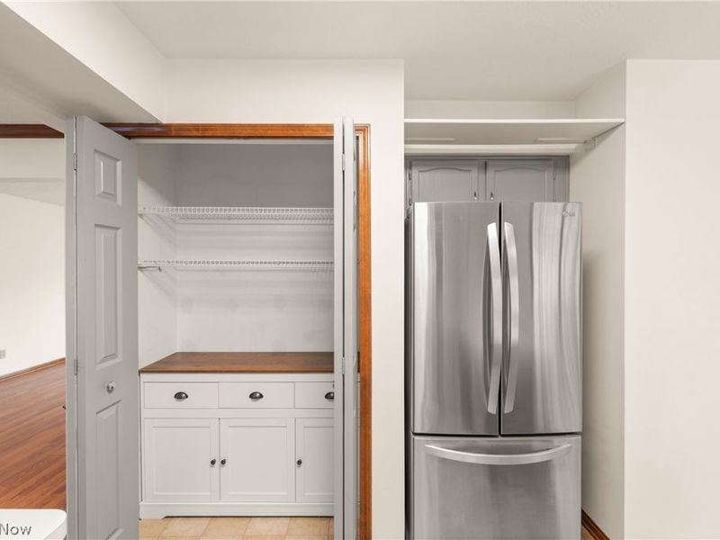 3260 Forest Overlook Drive, Seven Hills, OH 44131 Photo 12