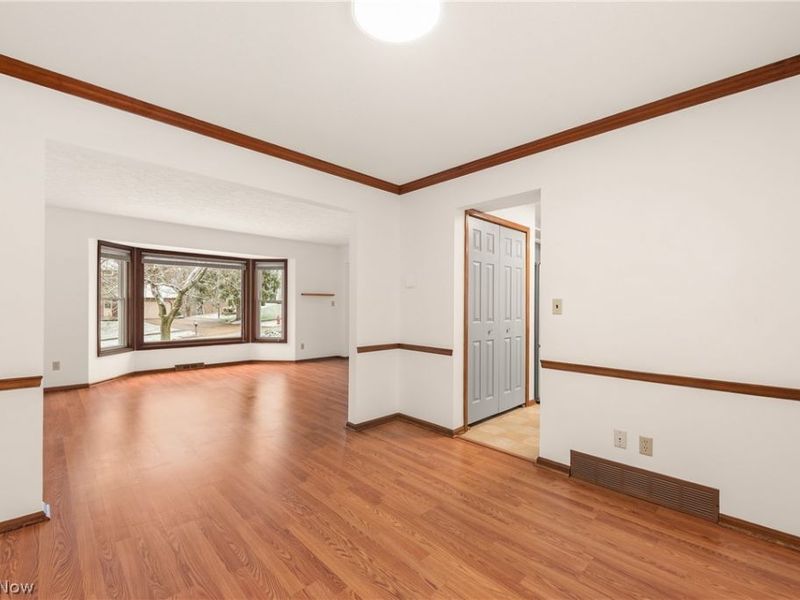 3260 Forest Overlook Drive, Seven Hills, OH 44131 Photo 9