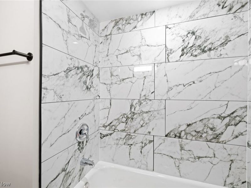 1895 Temblethurst Road, South Euclid, OH 44121 Photo 9