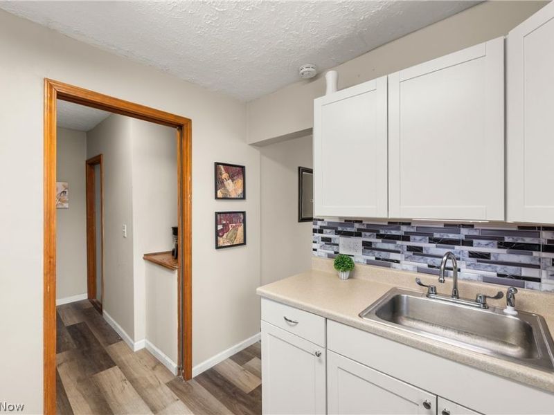 161 Forbes Road, Bedford, OH 44146 Photo 16