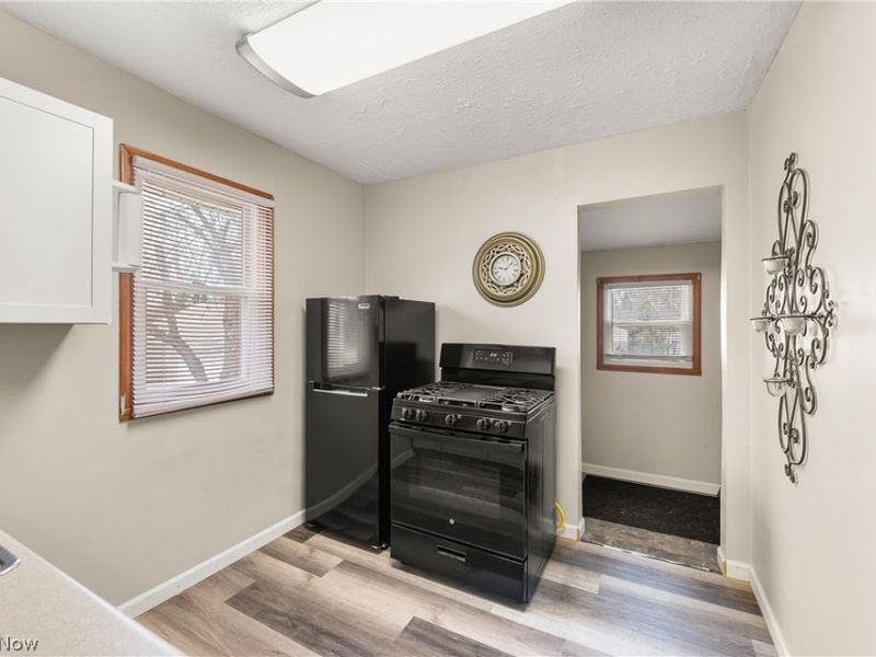 161 Forbes Road, Bedford, OH 44146 Photo 17