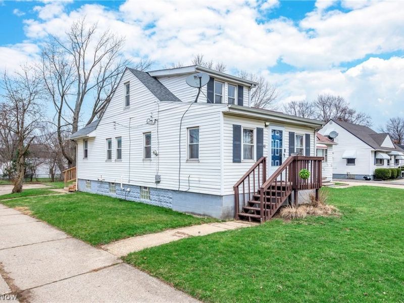 161 Forbes Road, Bedford, OH 44146 Photo 3