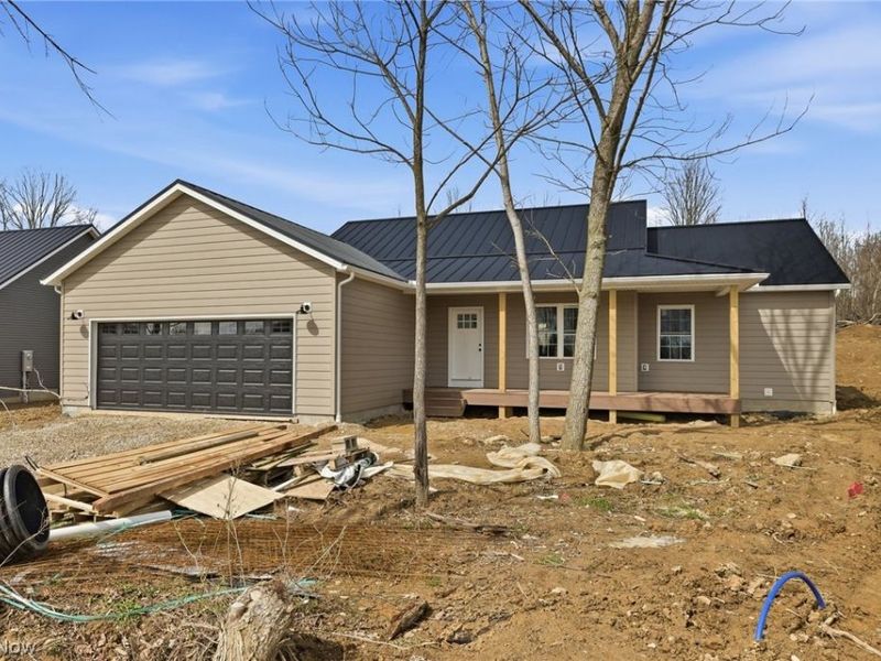 69 Hickey Street, Savannah, OH 44805 Photo 2