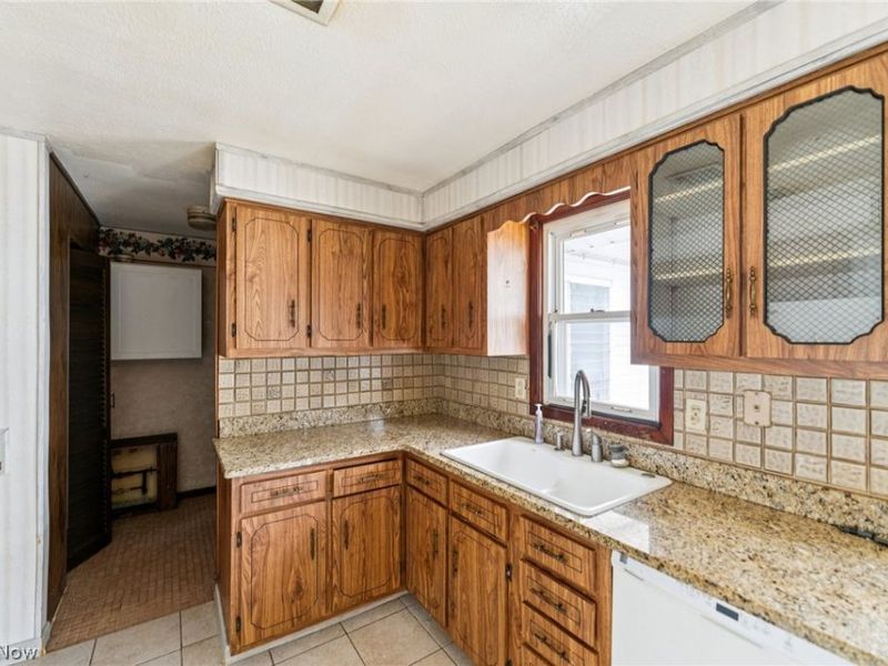 6135 Thistlewood Drive, Mentor, OH 44060 Photo 13