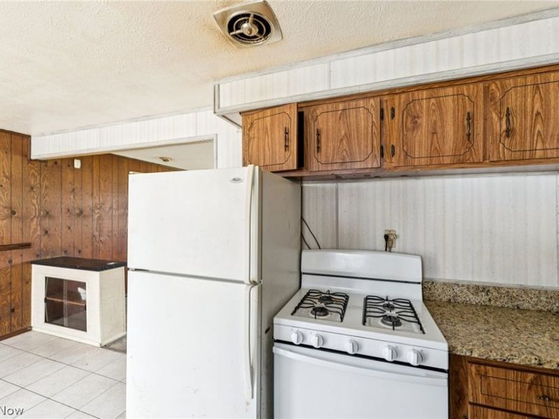 6135 Thistlewood Drive, Mentor, OH 44060 Photo 14