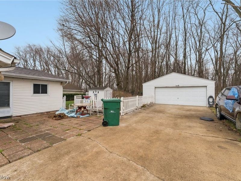 6135 Thistlewood Drive, Mentor, OH 44060 Photo 29