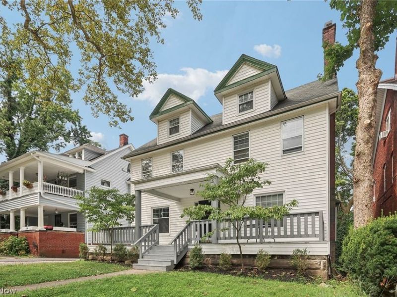 2230 Grandview Avenue, Cleveland Heights, OH 44106 Photo 2