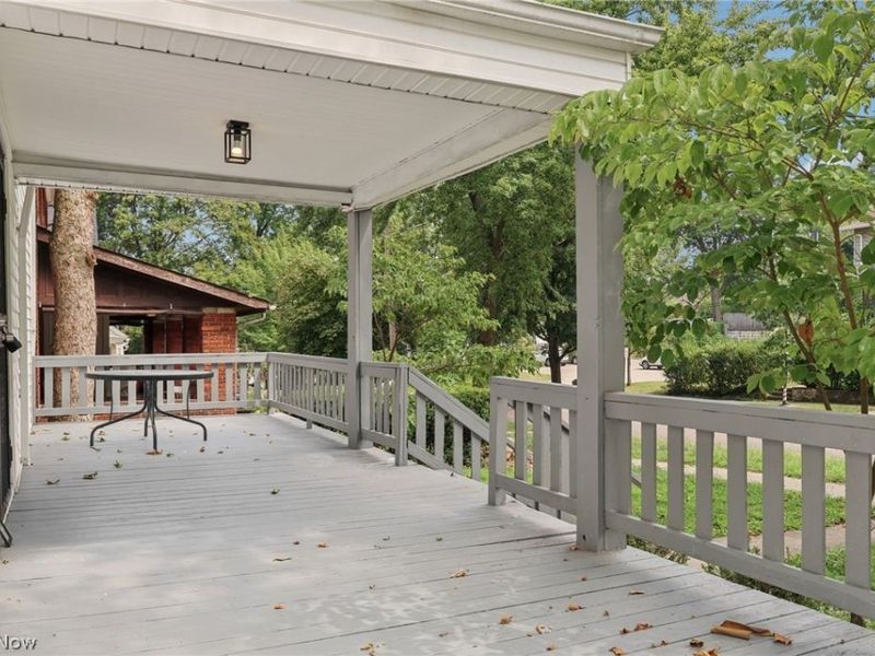 2230 Grandview Avenue, Cleveland Heights, OH 44106 Photo 4