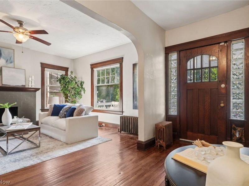 2230 Grandview Avenue, Cleveland Heights, OH 44106 Photo 6