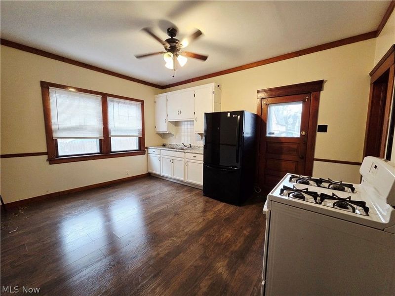 3421 Mapledale Avenue, Cleveland, OH 44109 Photo 22