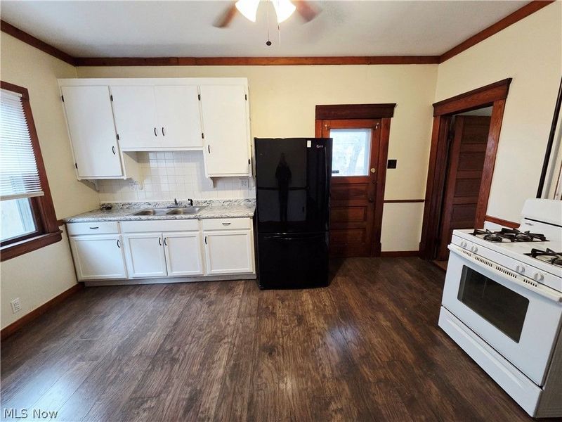 3421 Mapledale Avenue, Cleveland, OH 44109 Photo 23