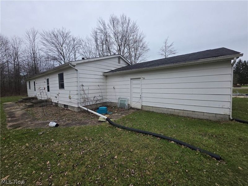 6777 Mahoning Avenue NW, Warren, OH 44481 Photo 3