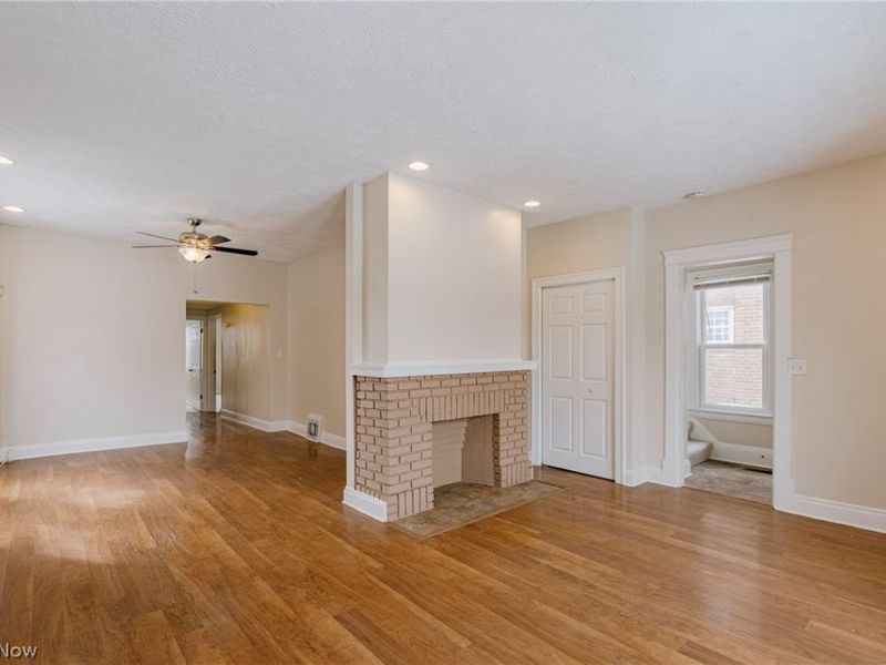 14915 Clifton Boulevard, Lakewood, OH 44107 Photo 6