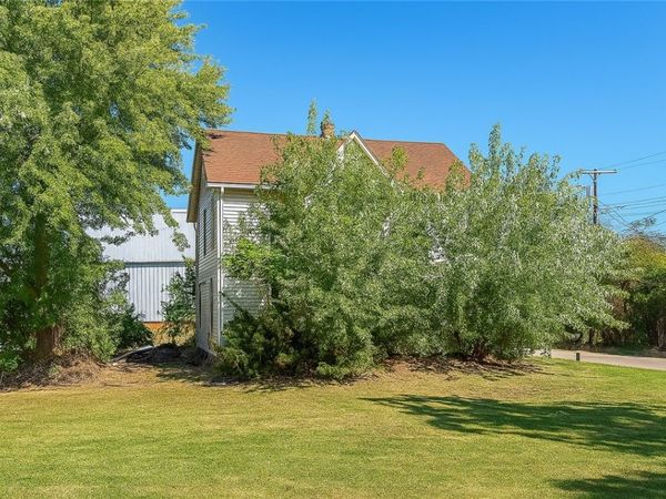 2713 Wilson St, Latrobe, PA 15650