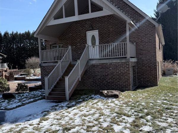 900 Allegheny Ave, Avonmore, PA 15618