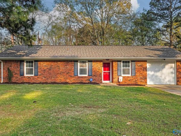 1312 SW Cloverdale Avenue, Decatur, AL 35601