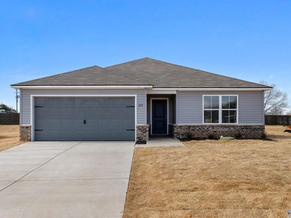 301 Spanish Moss Court, New Market, AL 35761
